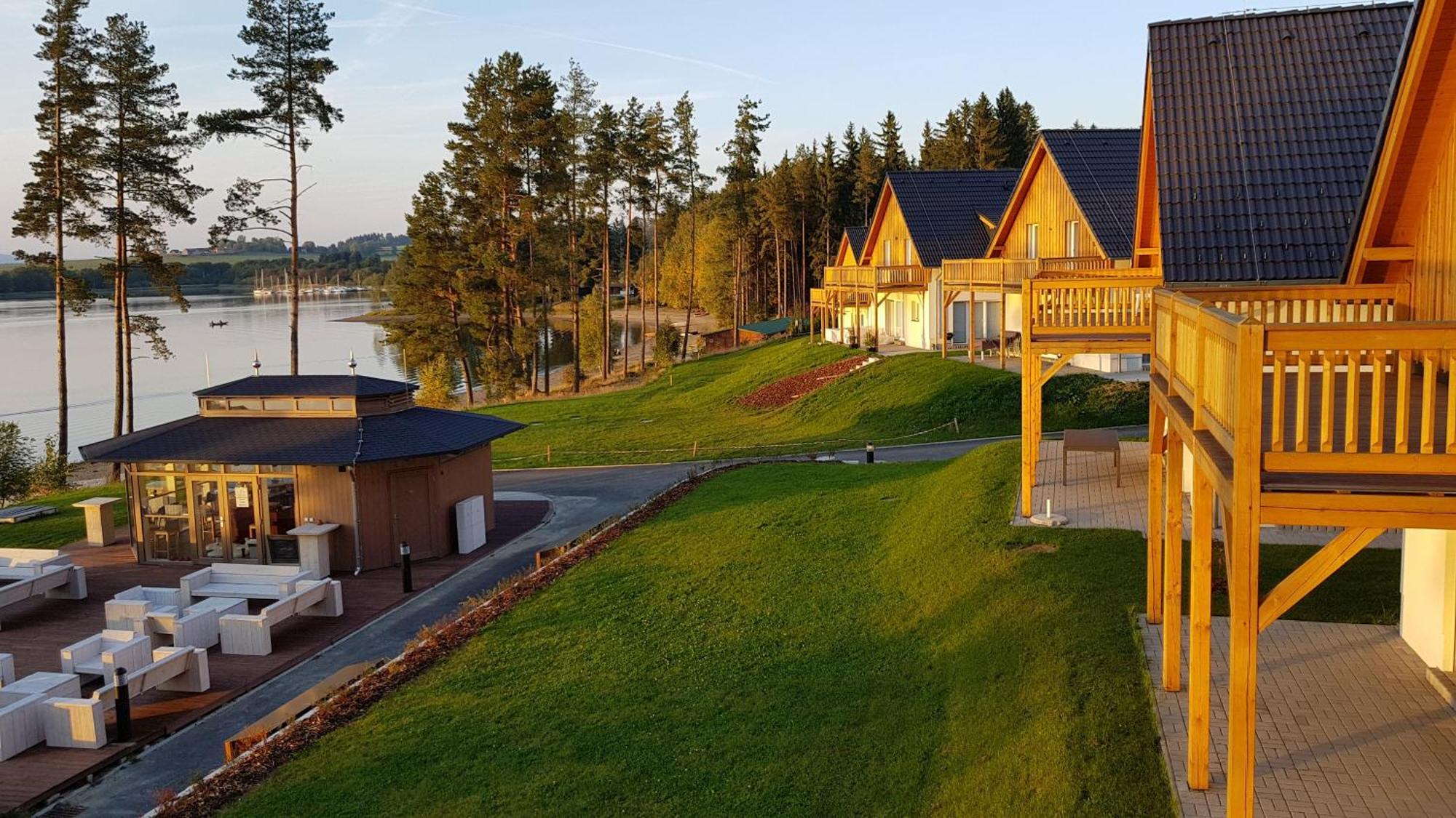 Apartment Lakeside Village - Vetrnik